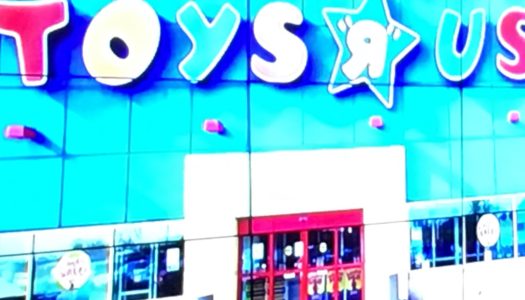 Adieu Toys ‘R Us: Iconic 80s Store Closing
